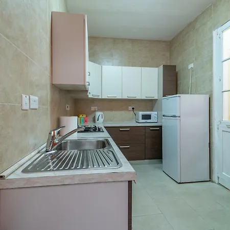 Traditional Maltese Townhouse 2* Sliema